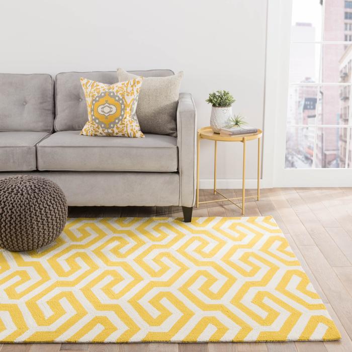 Color Confidence - Hello Yellow!